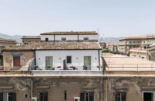 Corso dei Mille - Sant'Erasmo House | Mangano Suites