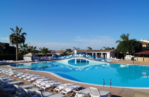Campofelice di Roccella Villa | Mareluna Family Resort - Villa 7 - Wi-Fi and A / C!