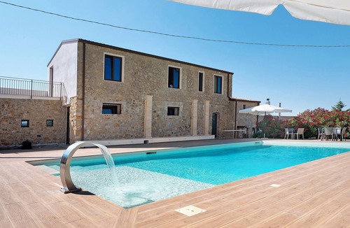 Caccamo Apartment | Mariì Room – Sikania Agrirelais, Mountain View