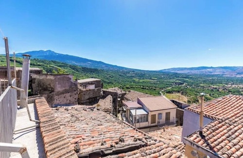 Rovittello House | Maria Catena House