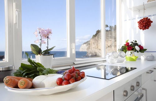 Piano di Sorrento House | Marina Blu House with Sea View, Wi-Fi, and Air Conditioning