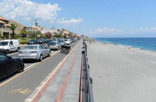 Santa Teresa di Riva Bed & Breakfast | Marina D'Agrò Residence