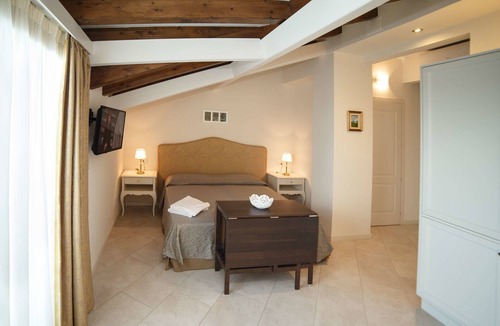 Santa Teresa di Riva House | Marina Di Savoca