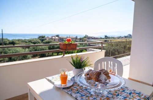 Torre Colonna-sperone Apartment | Marina Holiday