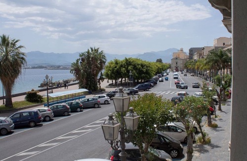 Milazzo House | Marina House