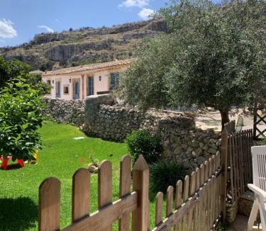 Melilli House | Masseria Santacatrini
