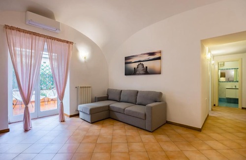 Materdei Apartment | Materdei Beautiful Terrace by NapoliApartments