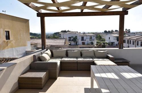 Birgi Vecchi House | Max Kitehouse Stagnone