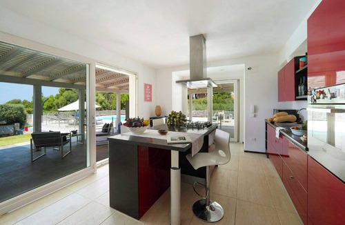 San Leonardo House | Mediterranean villa close to the sea with view