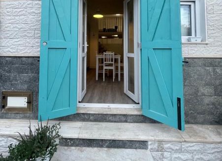 Santa Teresa di Riva House | Melvis Holiday Home