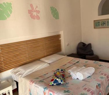 Vulcano Porto Apartment | Menichetta bilo 5 posti con piscina gratuita dall'11 Luglio al 31 Agosto
