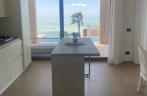 Sciacca Villa | Meravigliosa Villa con Vista su Canale di Sicilia e Piscina a Sfioro