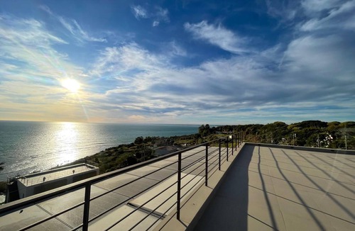 Sciacca Villa | Meravigliosa Villa con Vista su Canale di Sicilia e Piscina a Sfioro