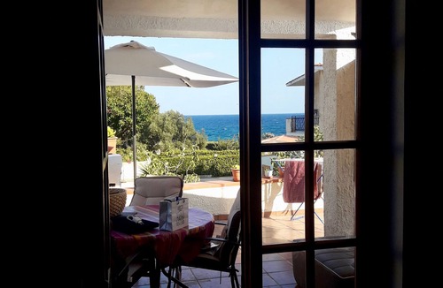 Fontane Bianche Villa | Mia and Rocco Jack's house, where you can relax with friends and family.