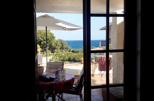 Fontane Bianche Villa | Mia and Rocco Jack's house, where you can relax with friends and family.