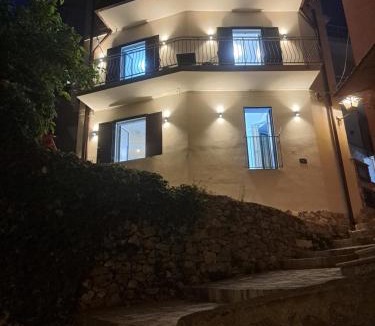 Castelmola Apartment | mimma's home