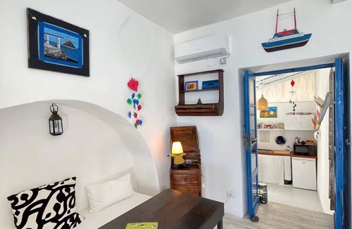San Vincenzo Apartment | Mini apartment with charming window overlooking the sea quiet and relaxing.