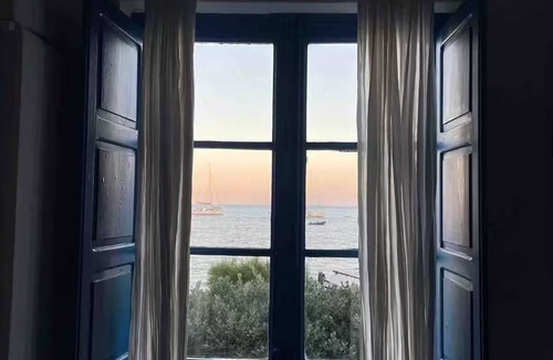San Vincenzo Apartment | Mini apartment with charming window overlooking the sea quiet and relaxing.