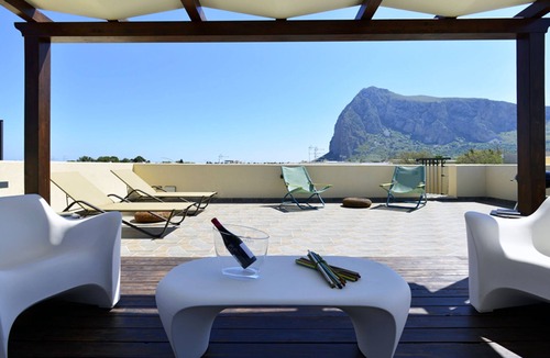 San Vito Lo Capo Apartment | Mira6 - Terrace with solarium - San Vito Lo Capo, 550 meters from the beach -