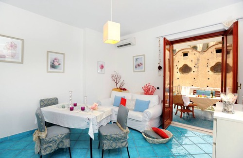 Minori Apartment | Mirtillo, Close to the Beach, Private terrace by Amalfivacation.it