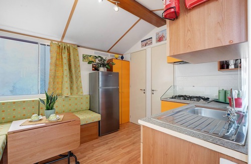 Triscina RV Rental | Mobile Home 'Casa Mobile 1' with Shared Garden and Wi-Fi