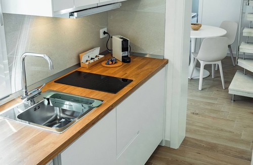 Scoglitti House | Modern accommodation for those who want comfort, convenience and a postcard view.