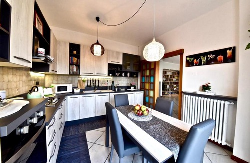 Cogliate Apartment | Modern apartment halfway between Milan and Como