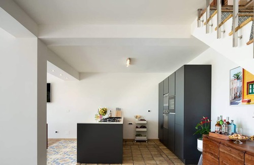 Borgo Bonsignore Villa | Modern private villa with pool and sea views