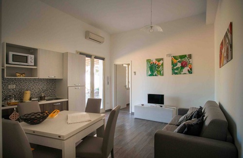 Montevago Villa | Modern Property with Private Pool, Garden, Wi-Fi, Terrace, Barbecue, Air Condit.