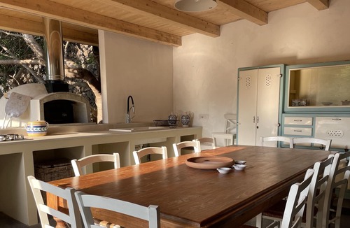 Gravina di Catania Villa | Modern villa with indoor pool