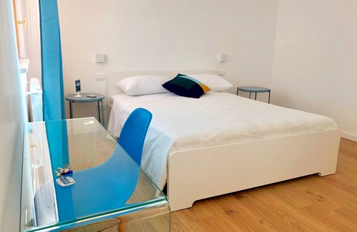 Mondello House | Mondello Beach Rooms