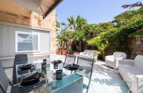 Mondello Apartment | Mondello Deluxe Retreat by DomuSicily
