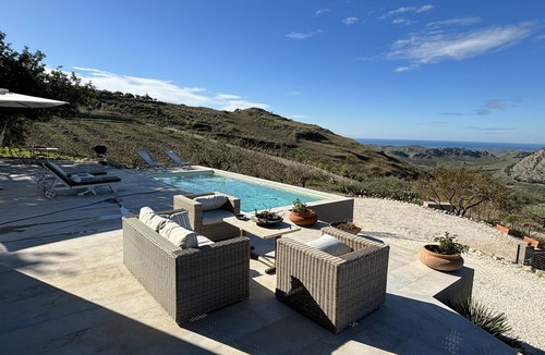 Cattolica Eraclea House | Mortilletta - The Carob Tree