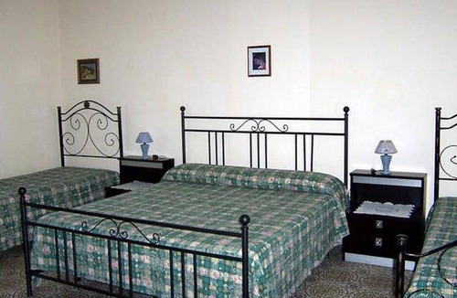 Belpasso House | Motel ∙ 8 guests