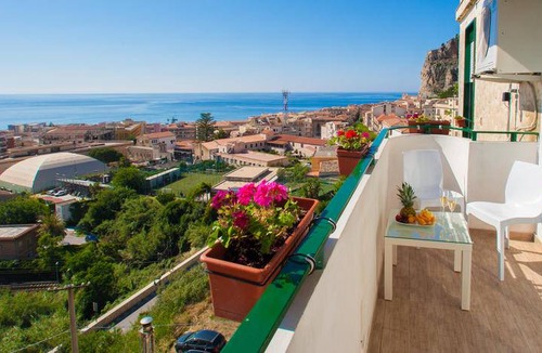 Cefalu House | Motel ∙ 8 guests