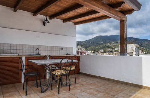 Lipari Historic Centre House | Motel ∙ 8 guests