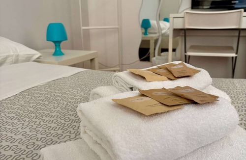 Ruggero Settimo House | Motel ∙ 8 guests