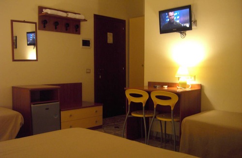 Motta Sant'Anastasia House | Motel ∙ 8 guests
