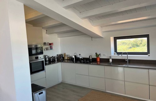 Cinisi House | Mulinazzo House. Modern and stylish apartment with sea view.
