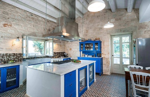 Campanella-Gianforma Villa | My Rental Homes - Country House with infinity pool, large terraces and garden