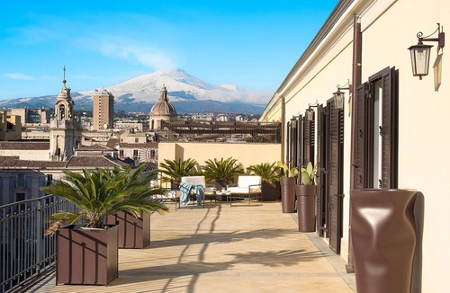 Catania City Centre Apartment | My Rental Homes - La Terrazza with panoramic terracces with beautiful view of Etna