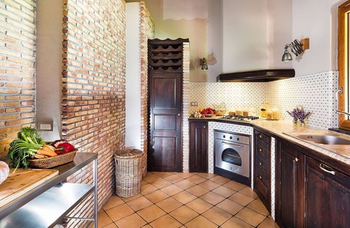 Viagrande Villa | My Rental Homes - Villa Monte Serra private pool and Gym