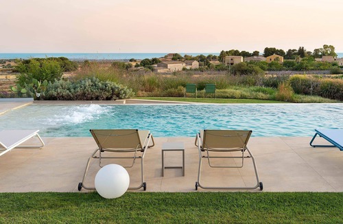Modica Villa | My Rental Homes - Villa Bel Prato with private pool, garden, jacuzzi and spa