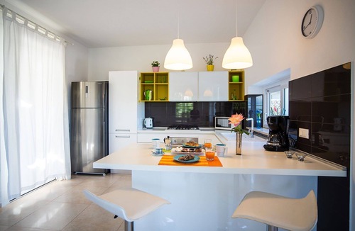 Alcamo Villa | My Rental Homes - Villa Isotta only 500 meters from the beach, pool and sea view