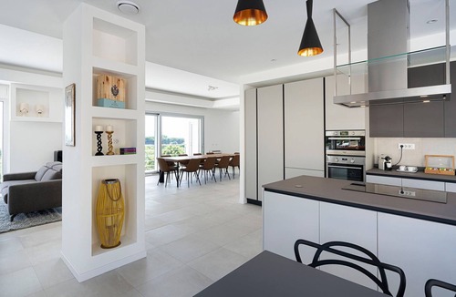 Syracuse Villa | My Rental Homes - Villa Silvia with pool , sea view and outdoor kitchen
