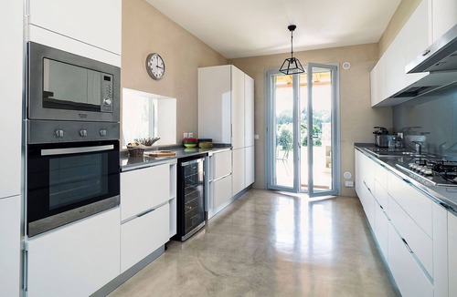 Avola Villa | My Rental Homes - Villa Orangella located near the sea with private pool 6 bedrooms 12 sleeps
