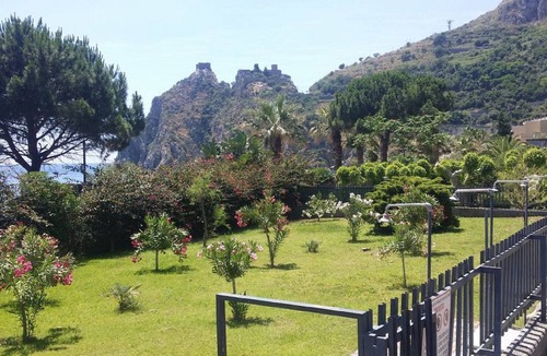 Sant'Alessio Siculo Apartment | Near Taormina between sea, history and culture.