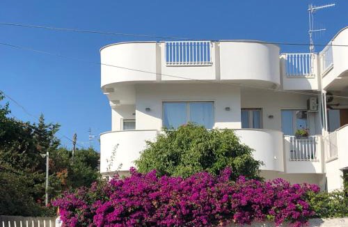 Mondello Villa | Near the beach