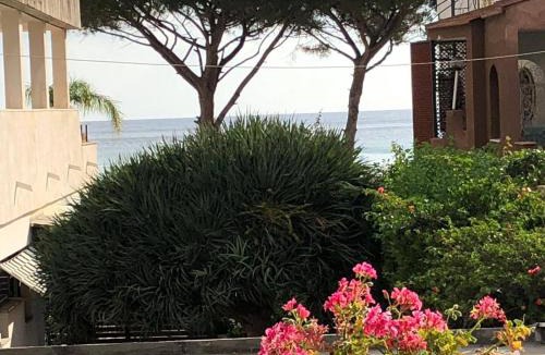 Mondello Villa | Near the beach