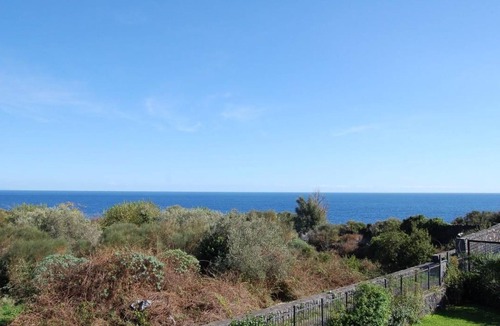 Santa Tecla Apartment | Nette Wohnung in Acireale mit Terrasse und Pool by Interhome